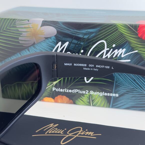 Maui Jim Maukele Sunglasses Black Gray Polarized MJ0682S-001 Made In Italy - Picture 7 of 10